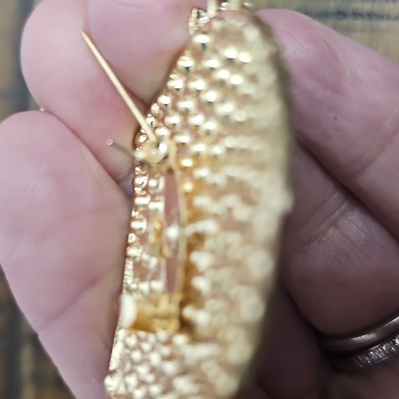 New Hello Kitty Brooch Rhinestone Pin Cat Kitten Gold Or Silver Select‎ 1 - Picture 5 of 5